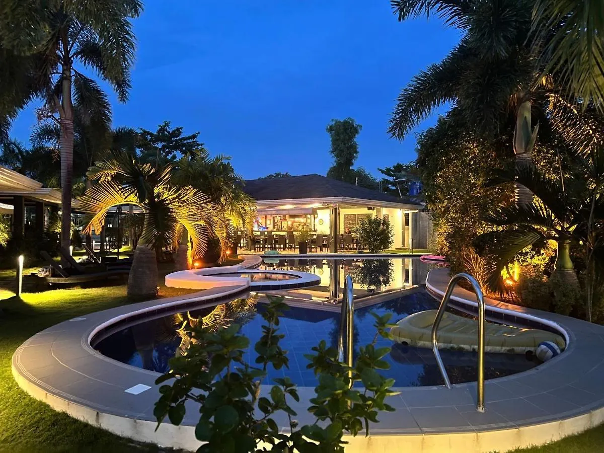 Alona Royal Palm Resort location