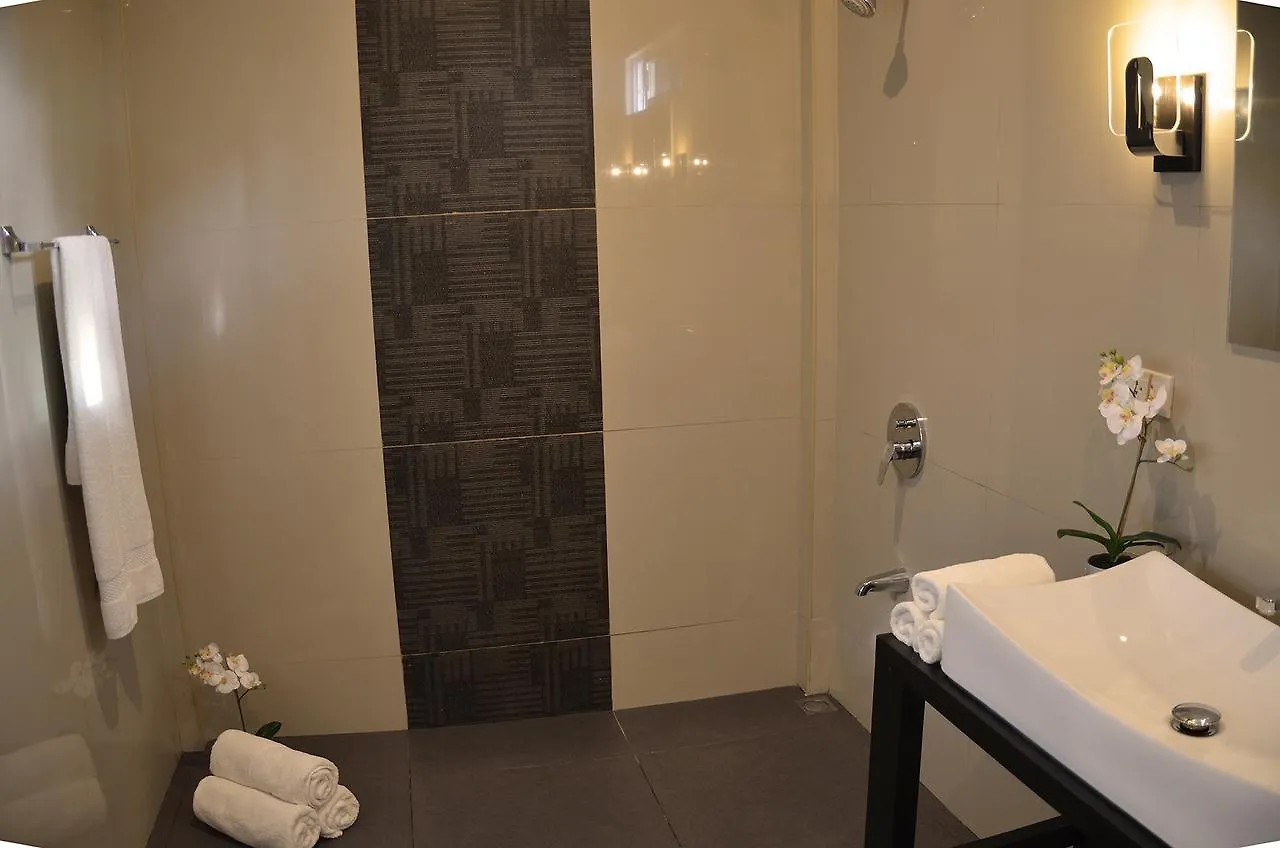 Alona Royal Palm Resort And Restaurant Libaong  Panglao